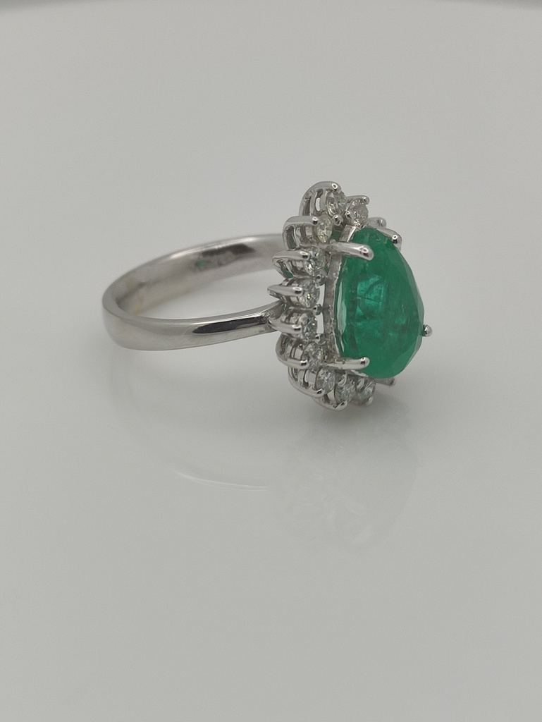 Ring ECOL 7.85Ct/D 0.57Ct/6.36g WG